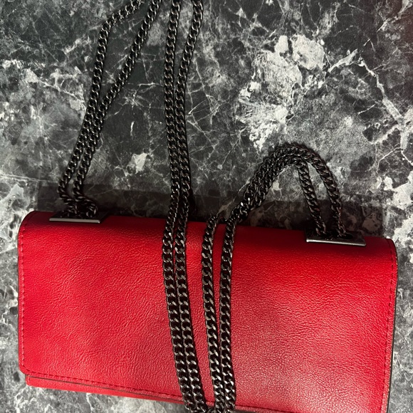 Red Purse/Bag with black chain strap - Picture 5 of 5